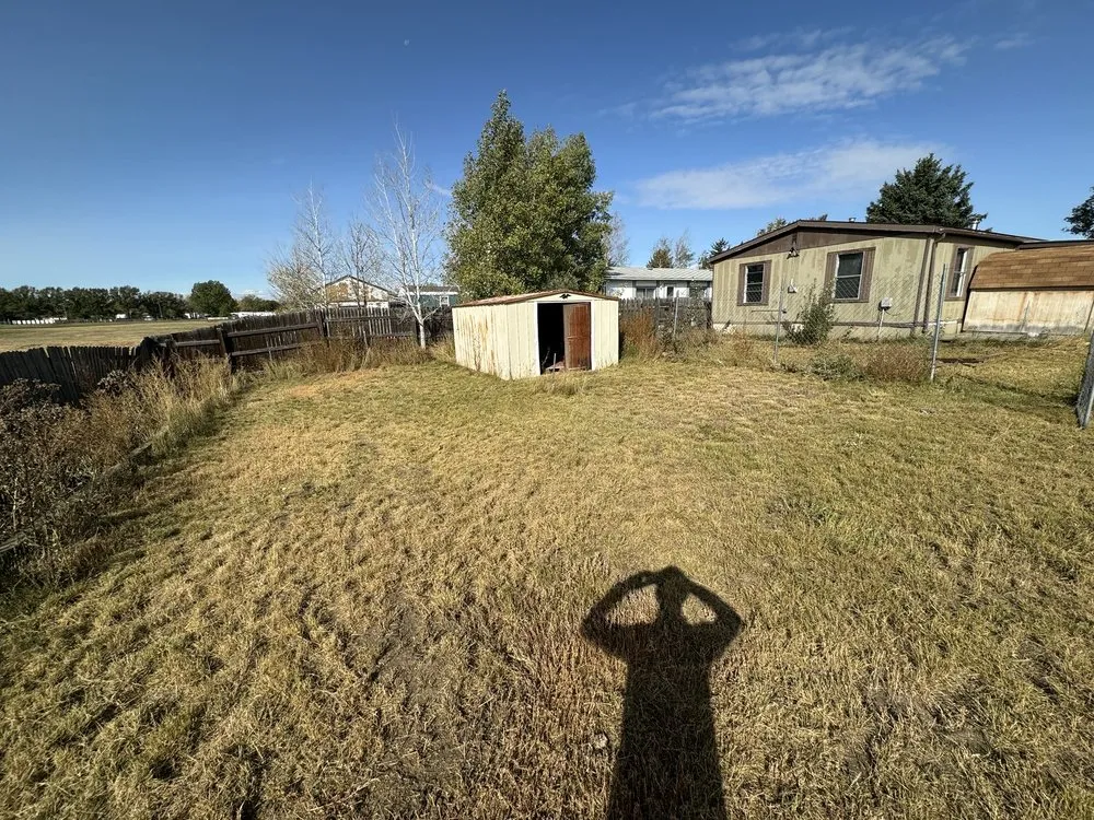 Professional lawn mowing service experts serving Cheyenne, WY - Servi Alpha Lawn Care