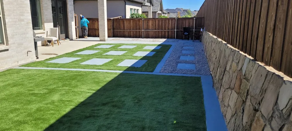 Affordable yard maintenance in Denton, TX by Servi Contruction Jimenez