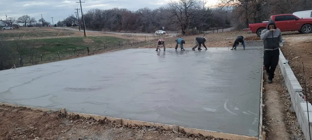 Custom landscape design experts serving Denton, TX - Servi Contruction Jimenez