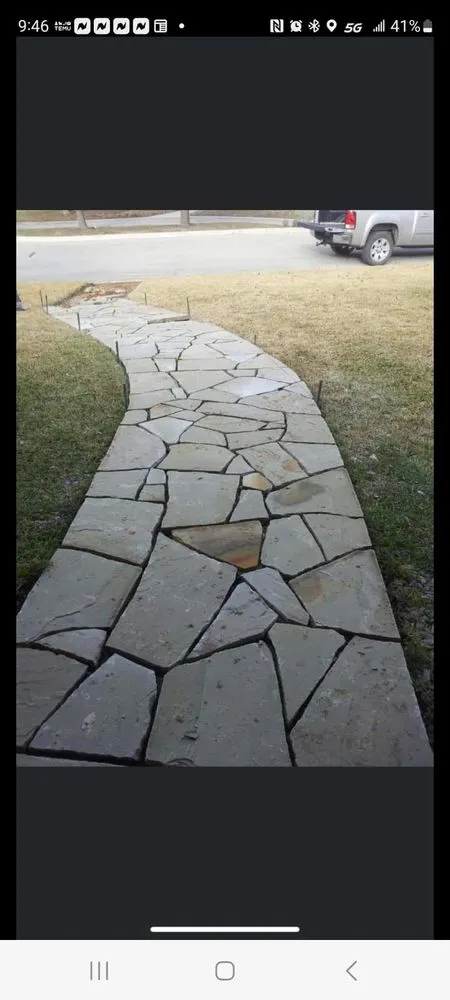 Local yard cleanup service for beautiful yards in Denton, TX by Servi Contruction Jimenez