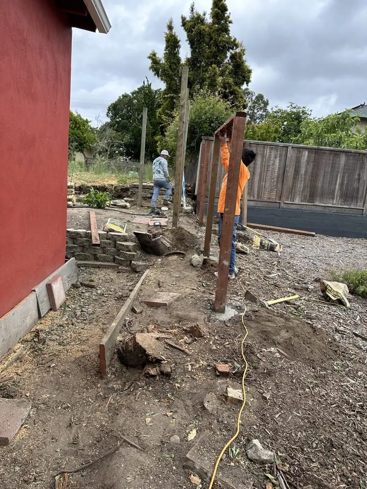 Local landscaping services for homes across San Leandro, CA - Service Felix