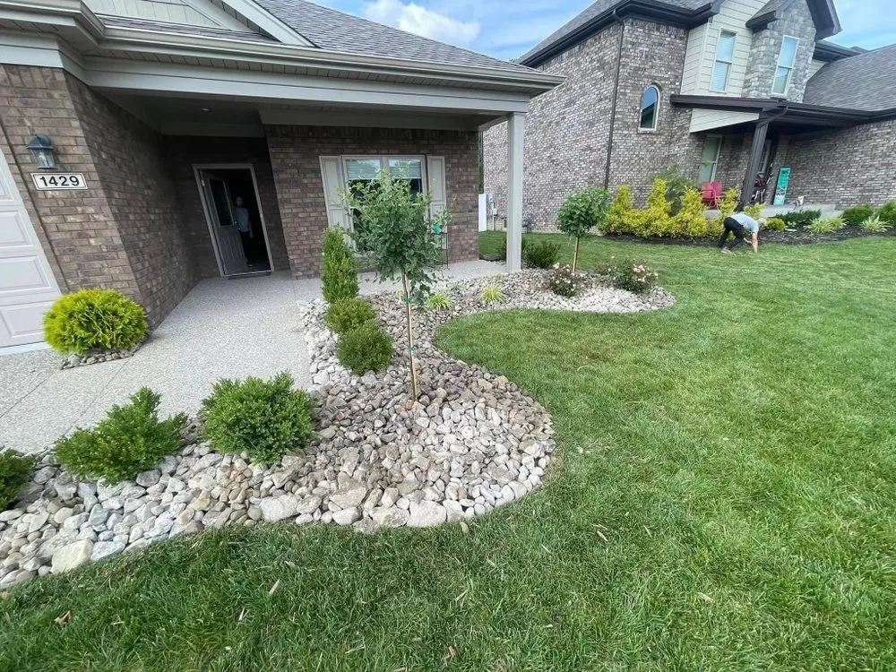 Trusted garden landscaping for beautiful yards in Louisville, KY by Service Scapes