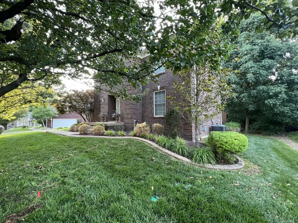 Top-rated residential landscaping experts serving Louisville, KY - Service Scapes