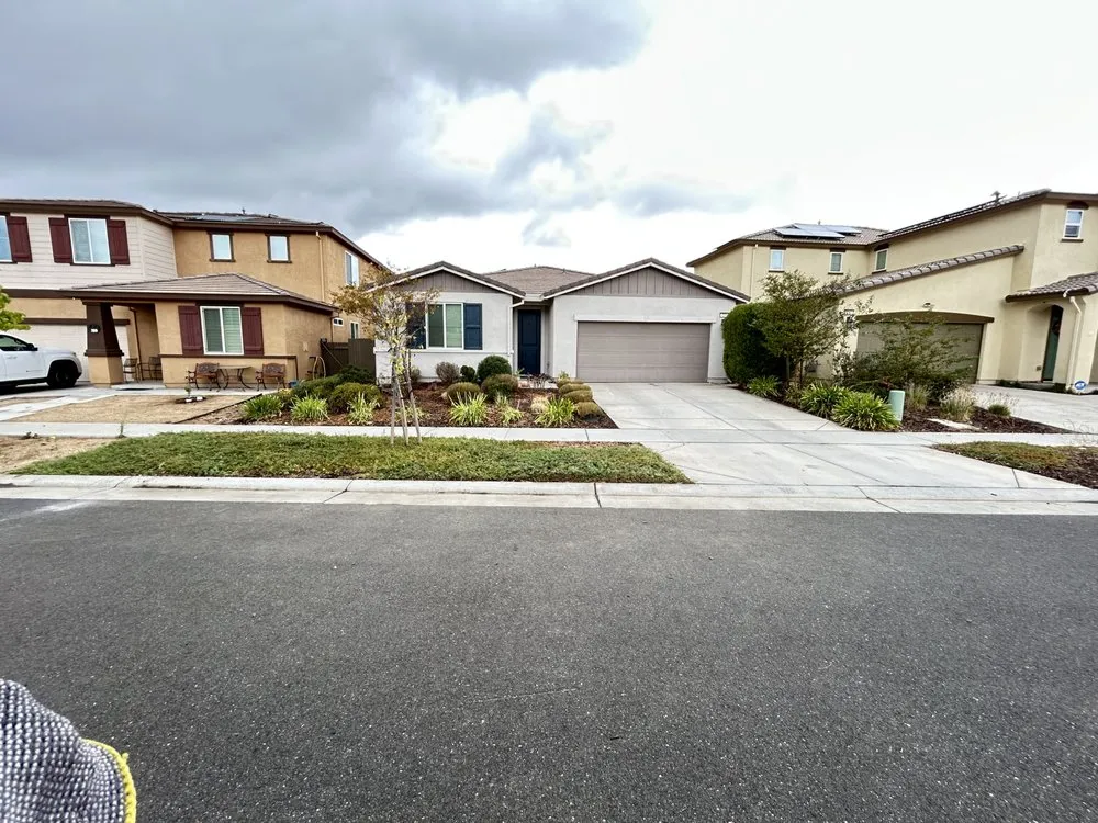 Affordable residential landscaping in Marysville, CA by Service Squad