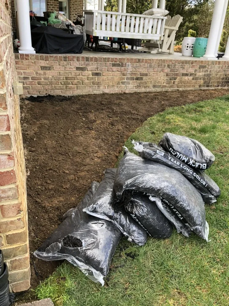 Expert yard maintenance for homes across Lanham, MD - Servi­n Landscaping