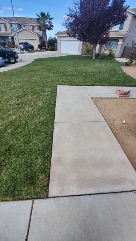 Affordable landscape design near you across Delhi, CA - Servin's Lawncare Service