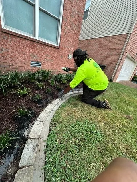 Trusted lawn mowing service for residential properties in Franklin, TN by Serviz Proz