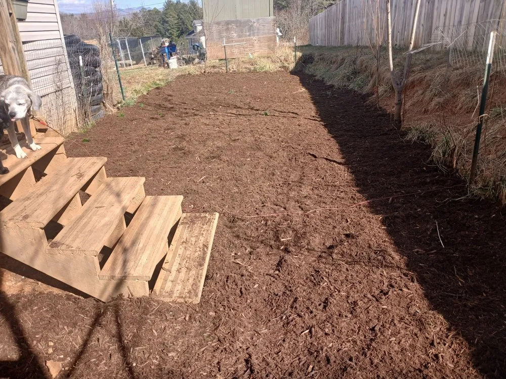 Custom yard maintenance in Alexander, NC by Set Straight Property Polish