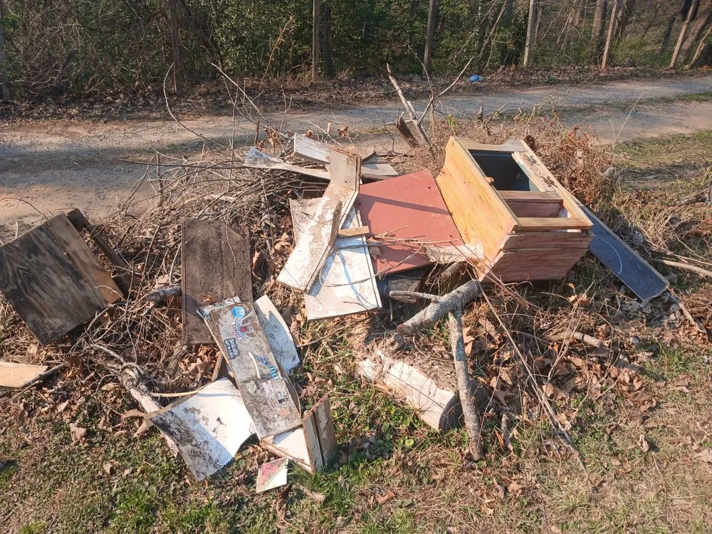 Affordable yard maintenance experts serving Alexander, NC - Set Straight Property Polish