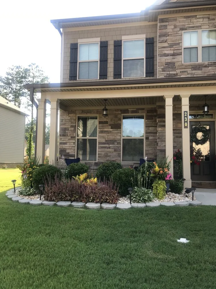 Expert garden landscaping experts serving Riverdale, GA - Settle For Less Lawncare