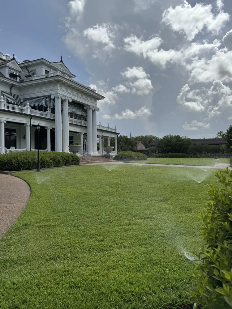 Custom lawn care service for beautiful yards across Beaumont, TX - Setx Land Solutions