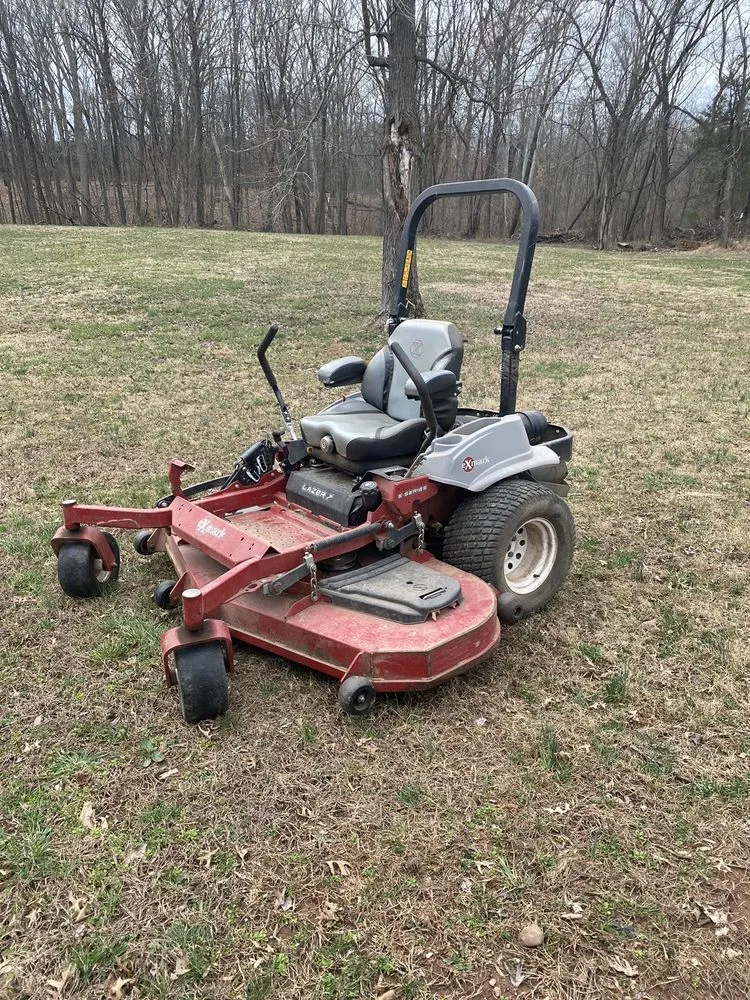 Expert yard cleanup service for homes in Leesburg, VA by Seven Brothers Landscaping