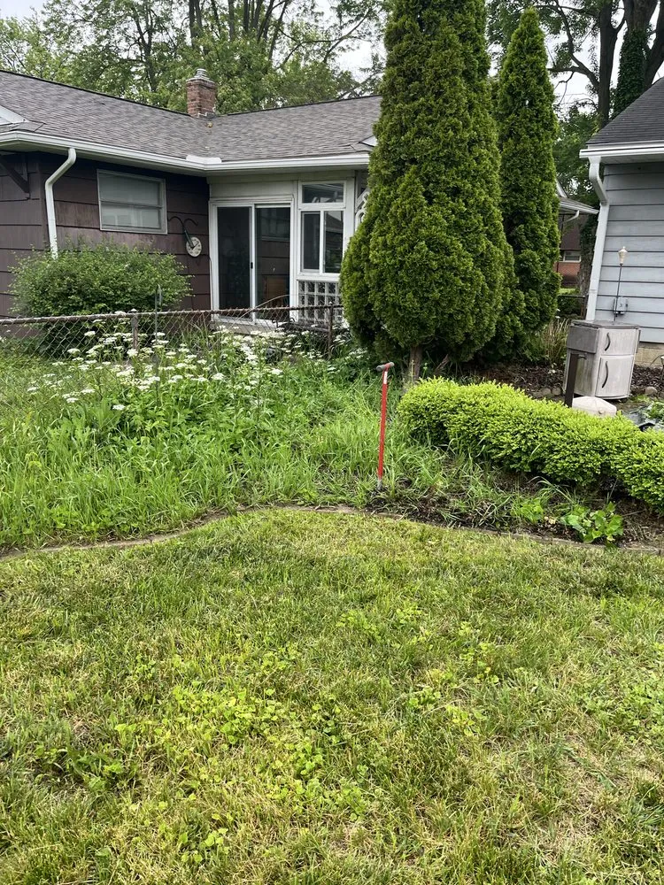 Top-rated residential landscaping for beautiful yards in Reynoldsburg, OH by Seven J Home And Lawn