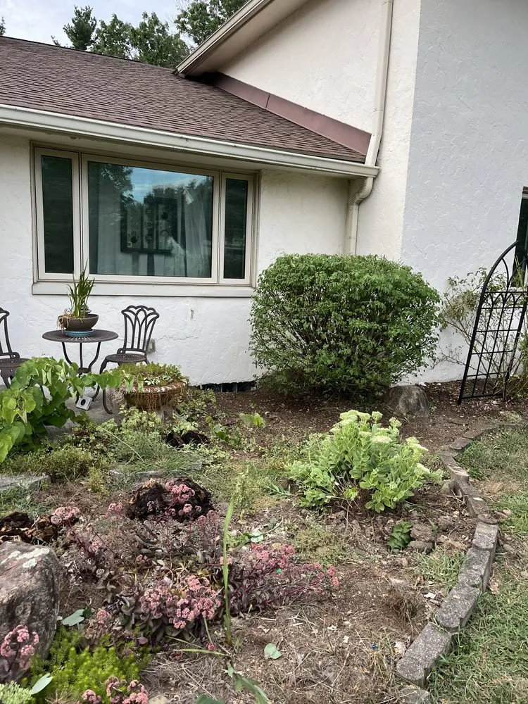 Local lawn care service near you across Reynoldsburg, OH - Seven J Home And Lawn