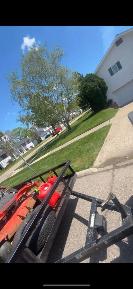 Affordable residential landscaping for year-round maintenance across Flint, MI - Seven Landscapers