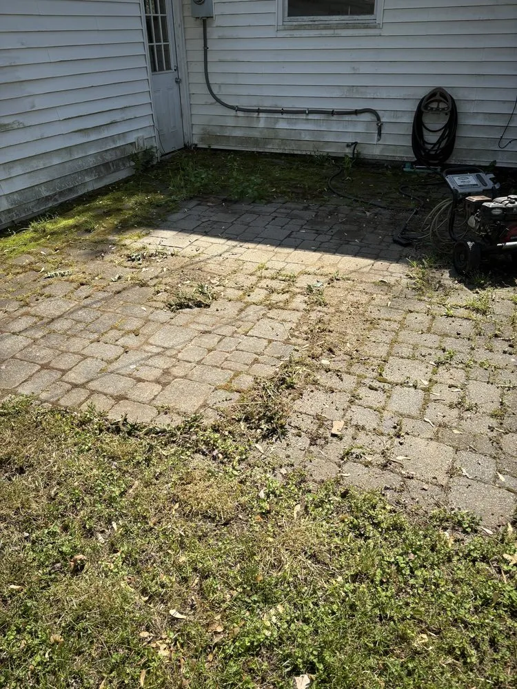 Reliable garden landscaping for year-round maintenance in Amsterdam, NY by Seven Oaks Landscaping