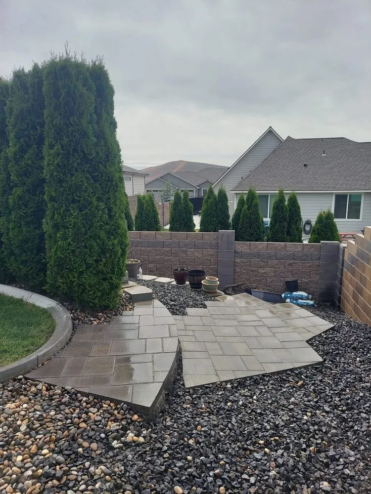 Affordable outdoor landscaping experts serving Pasco, WA - Seven Scapes