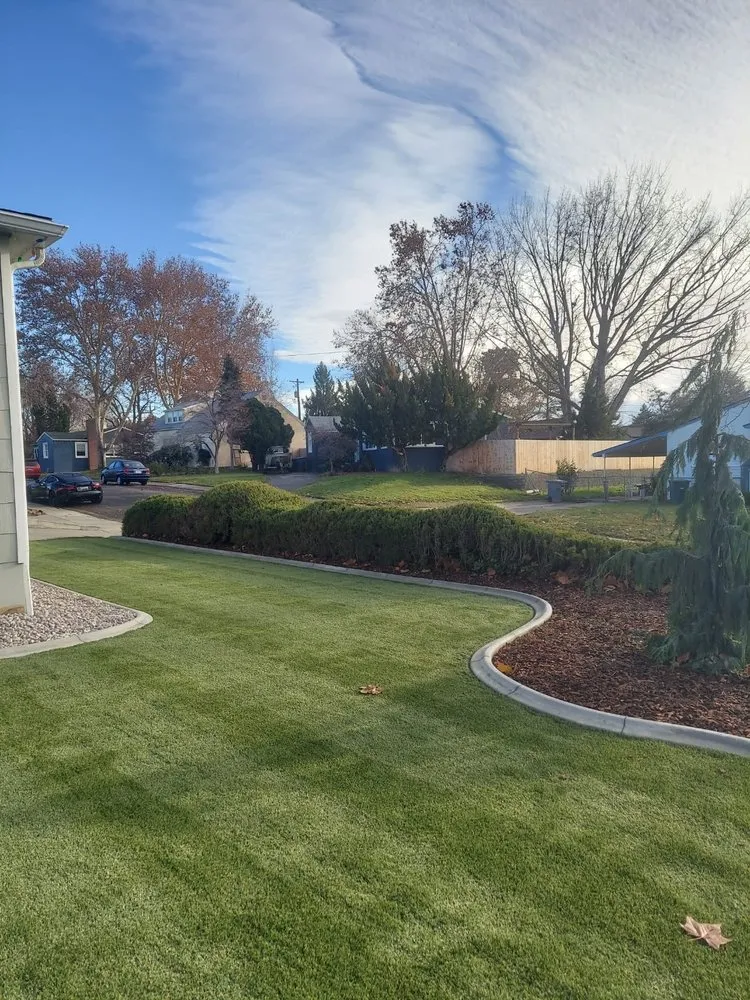 Local landscaping services experts serving Pasco, WA - Seven Scapes