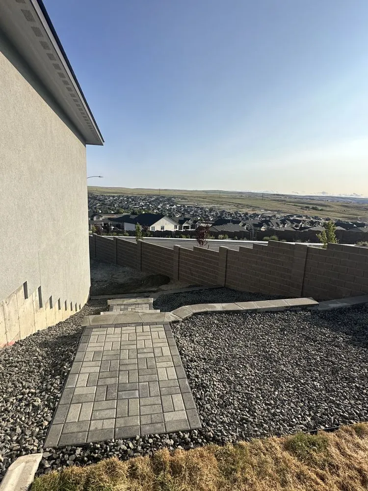 Reliable lawn care service for homes across Pasco, WA - Seven Scapes