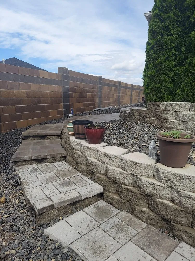 Custom garden landscaping in Pasco, WA - Seven Scapes