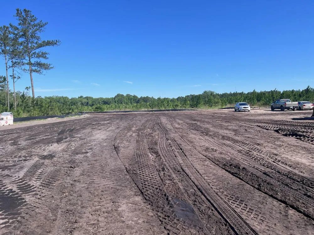 Expert residential landscaping for homes in Jacksonville, FL by Sevenfifteen dirt