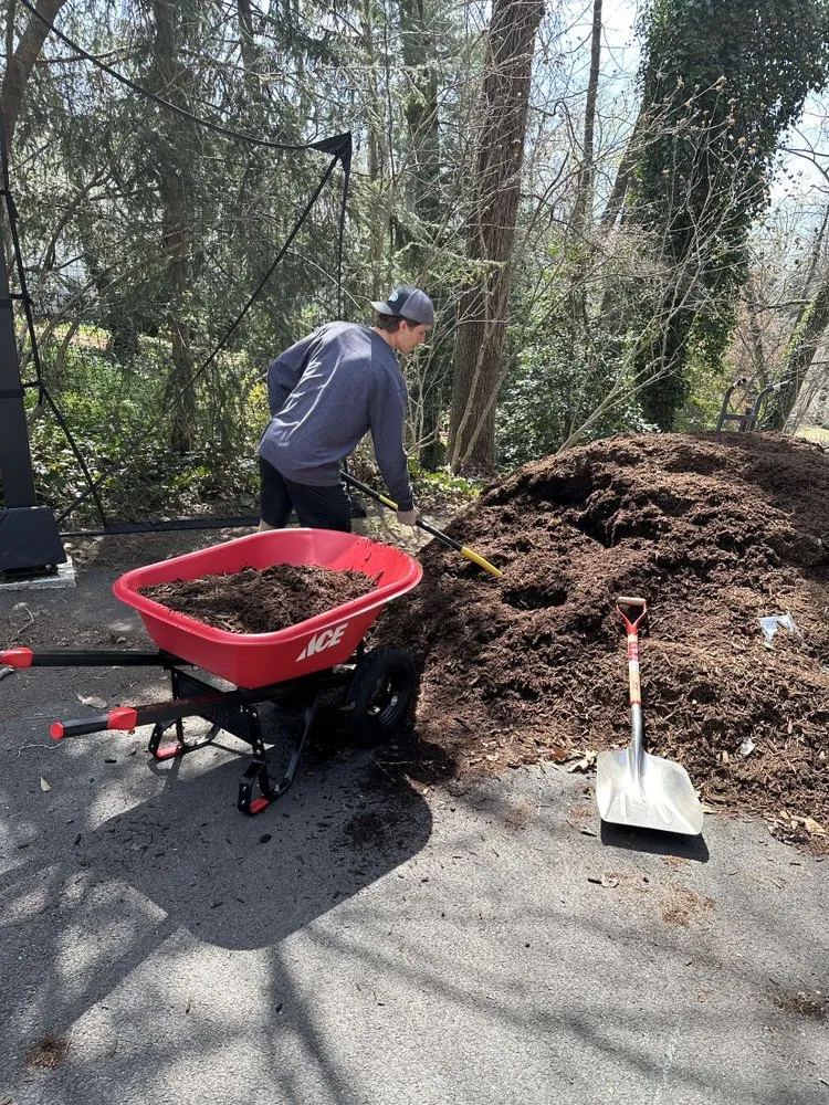 Reliable lawn care service experts serving Severna Park, MD - Severna Scapes