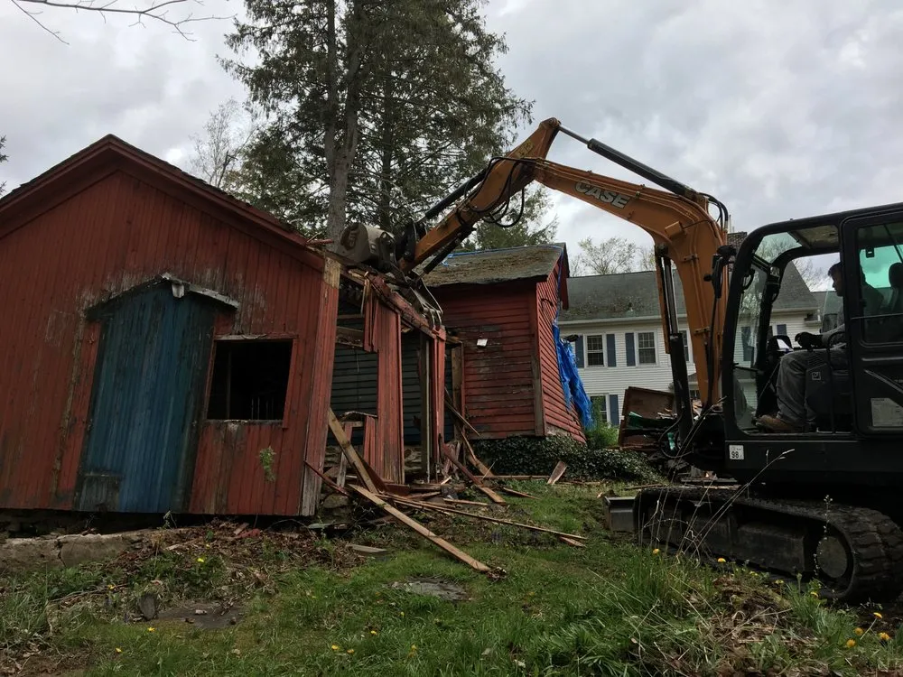 Top-rated yard cleanup service experts serving Thompson, CT - Sevigny Excavation Services