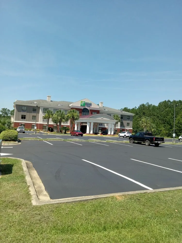 Custom residential landscaping experts serving Panama City, FL - Sexton's all purpose