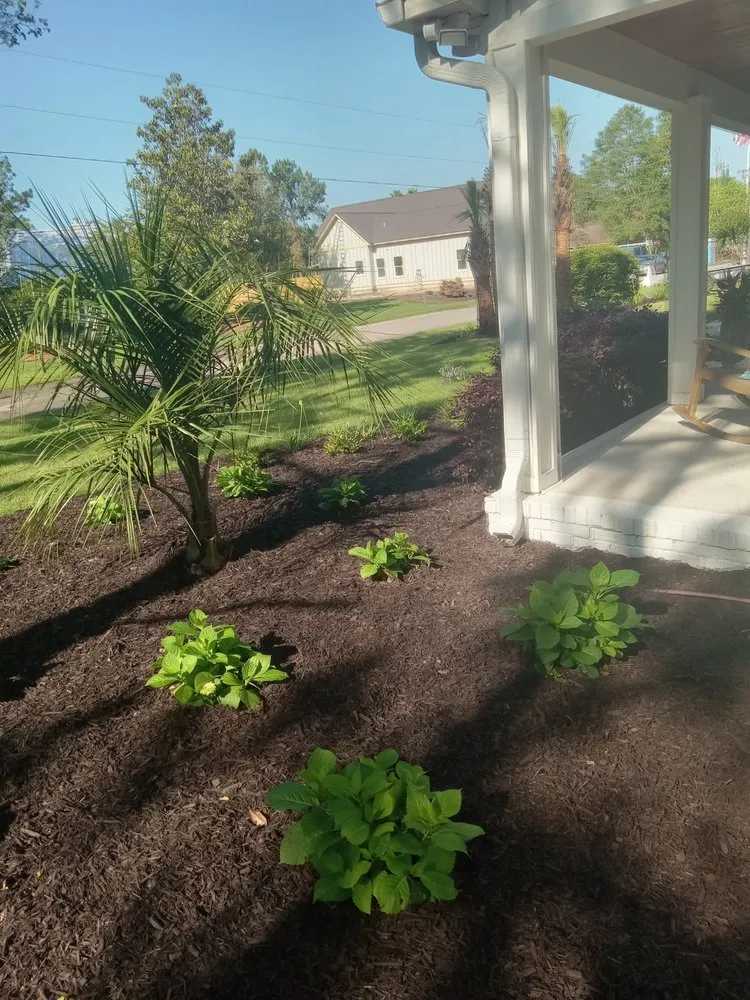 Professional landscaping services experts serving Panama City, FL - Sexton's all purpose