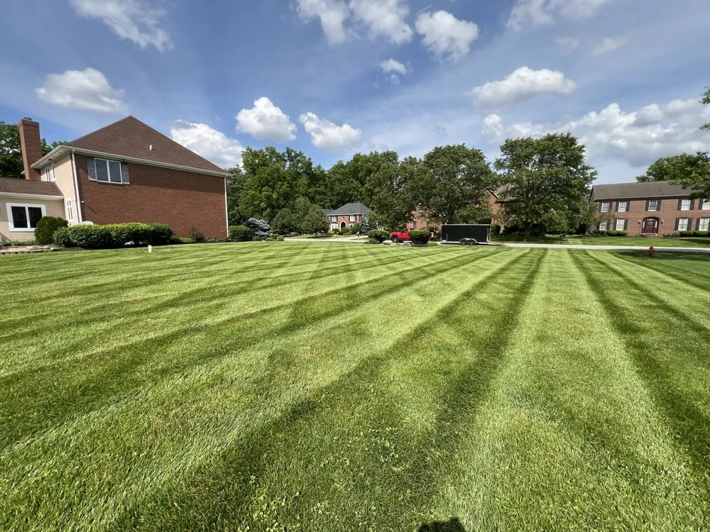 Top-rated lawn mowing service in Pickerington, OH - Sexton's Landscape Services