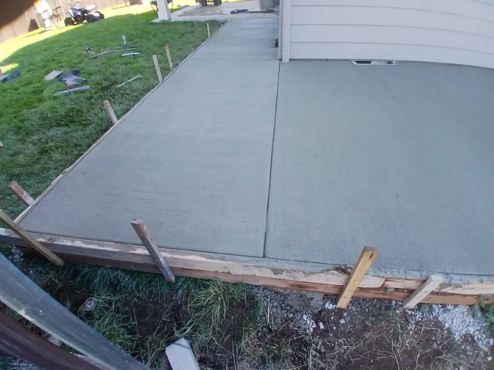 Professional outdoor landscaping in Portland, OR by SF Construction