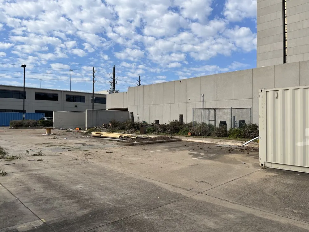 Trusted yard cleanup service in Houston, TX - S.F.A. Landscaping