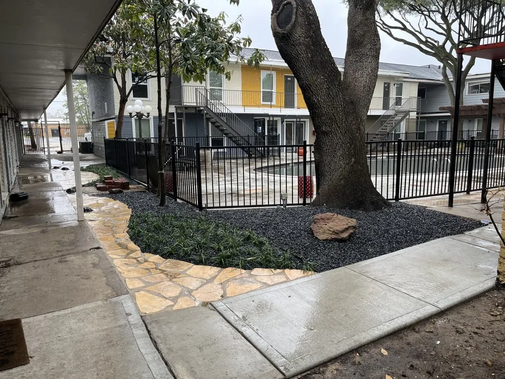 Affordable garden landscaping in Houston, TX by S.F.A. Landscaping