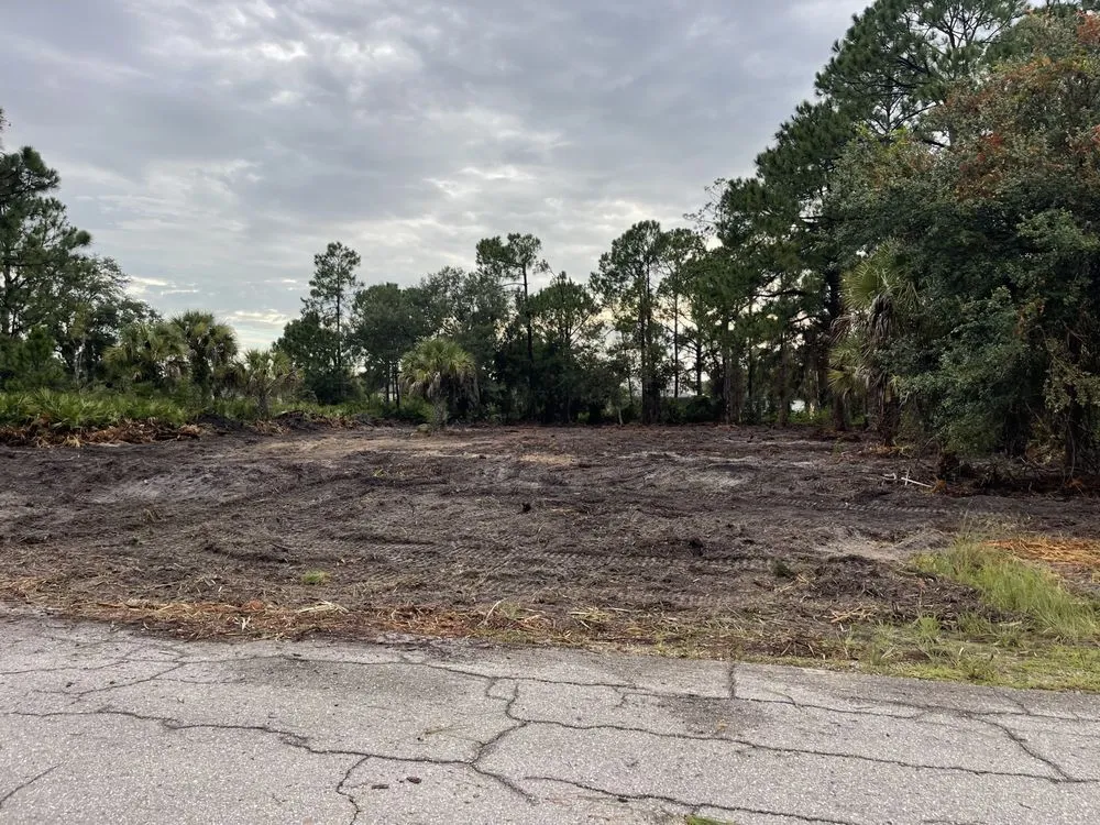 Expert garden landscaping for homes across Lehigh Acres, FL - S&G Contracting