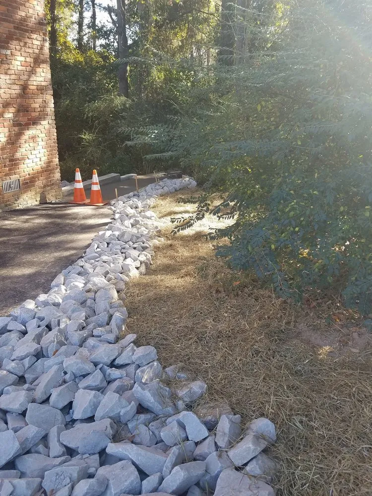 Custom landscaping services for homes in Avondale Estates, GA by S&G Earthscapes