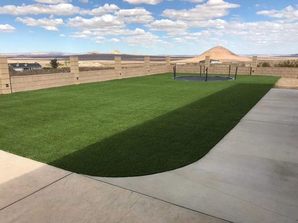 Professional landscape installation in Bakersfield, CA by SGS Turf, Synthetic Grass Superstore