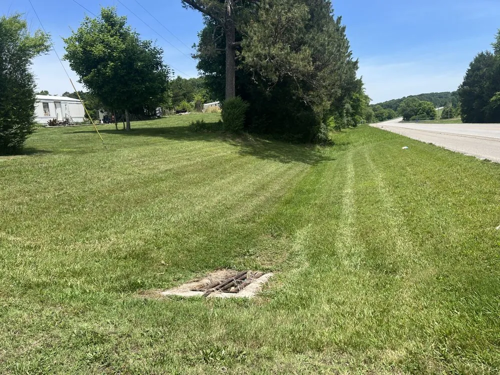 Professional lawn mowing service in Philadelphia, TN - Sgt. Rocks Lawn Care