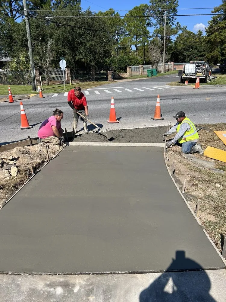 Top-rated yard cleanup service for year-round maintenance across Chipley, FL - SH Hayes Enterprises