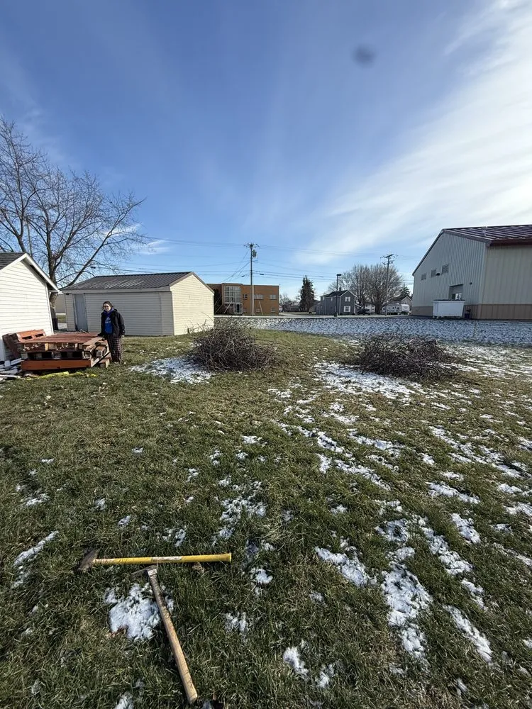 Local residential landscaping with custom design across Findlay, OH - SH Lawn Care