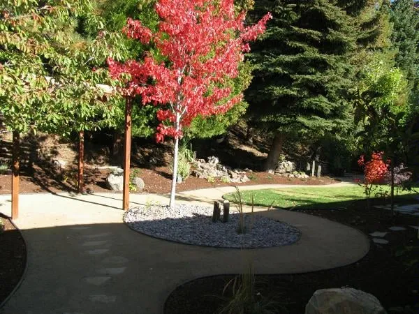 Reliable garden landscaping experts serving Klamath Falls, OR - Shades of Green