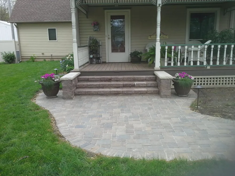 Top-rated landscaping services in Council Bluffs, IA by Shadetree Lawn and Landscape