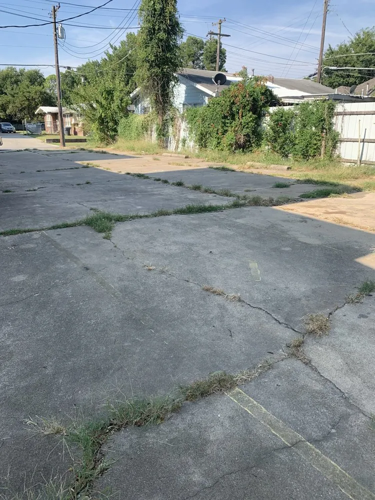 Expert lawn care service for year-round maintenance across Ardmore, OK - Shady Greens Landscaping