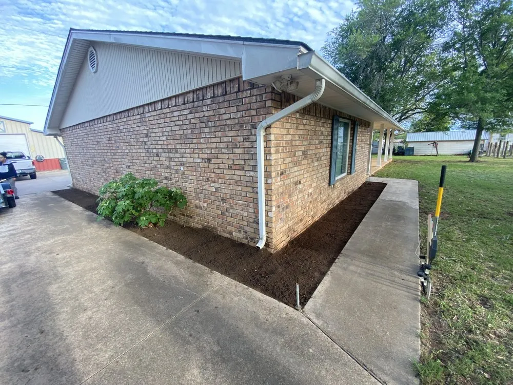 Affordable yard maintenance for homes across Ardmore, OK - Shady Greens Landscaping