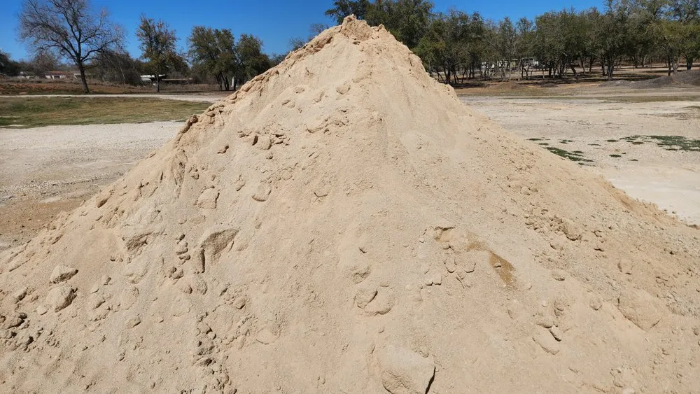 Expert yard cleanup service in San Antonio, TX - Shady Oaks Express