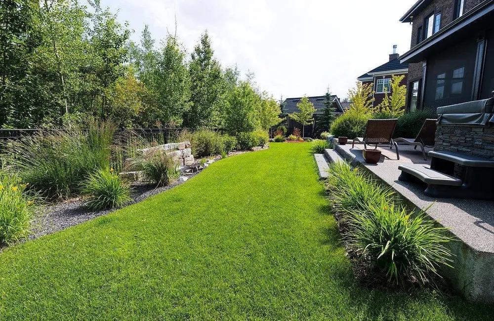 Trusted landscaping services for residential properties in Pittsburgh, PA by Shadyside Lawn Services