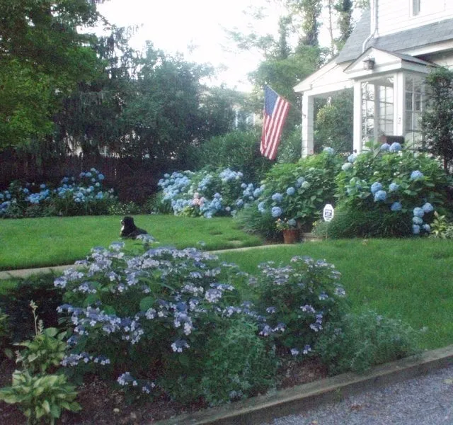 Custom garden landscaping for homes across Port Washington, NY - Shadyside