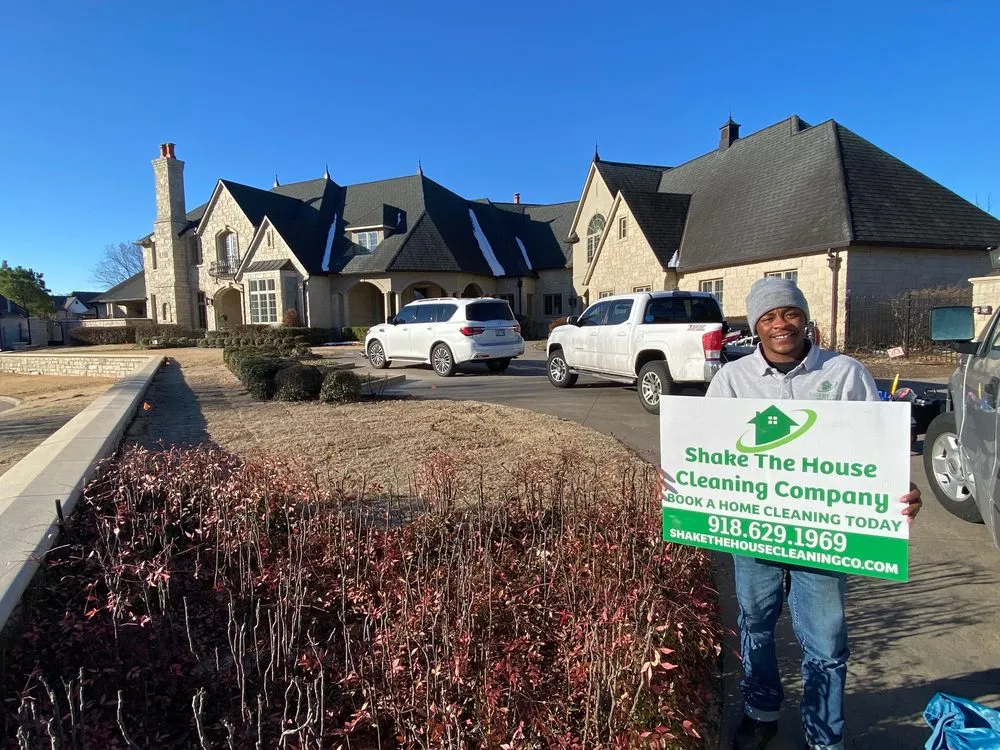 Reliable yard maintenance in Tampa, FL - Shake The House