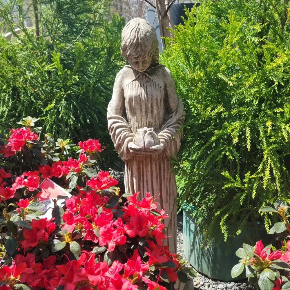 Expert lawn mowing service experts serving Brookfield, CT - Shakespeare's Garden