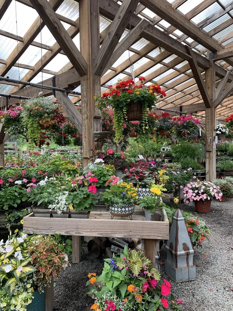 Professional outdoor landscaping experts serving Brookfield, CT - Shakespeare's Garden