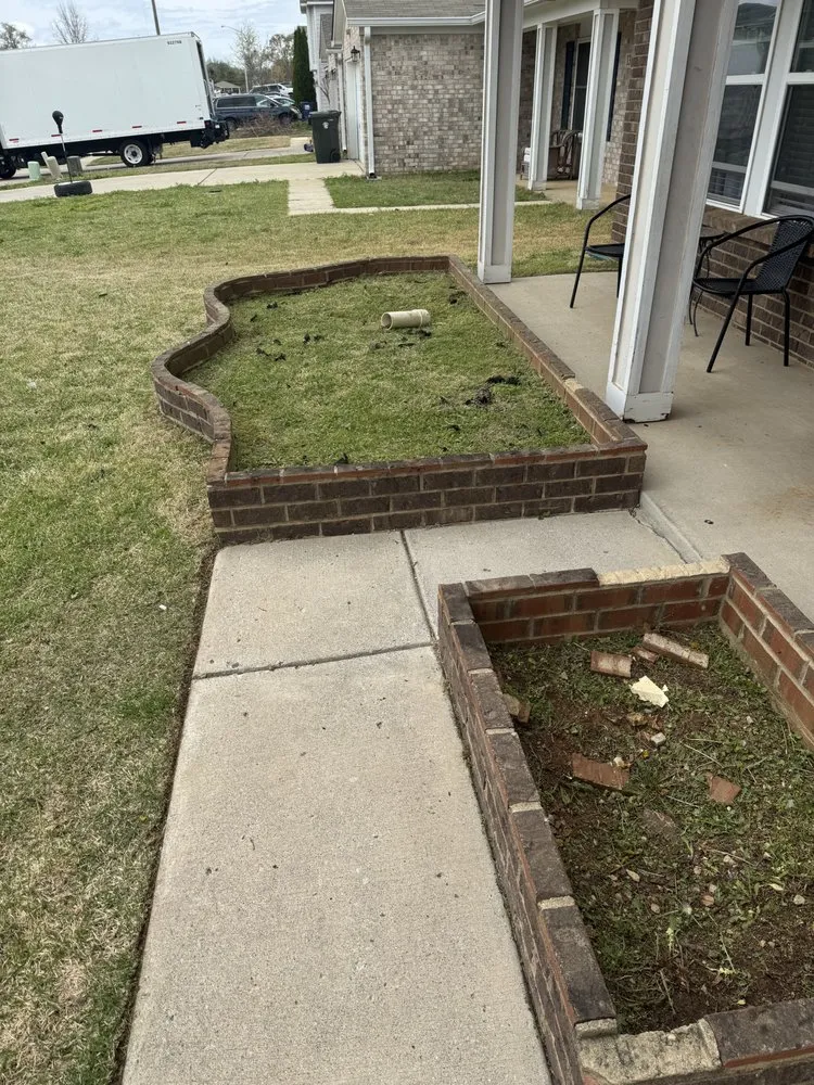 Reliable yard maintenance for outdoor upgrades in Huntsville, AL by Shakey's Landscaping